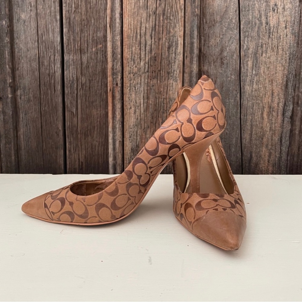 Coach heels with embossed “C”